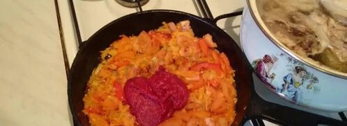 борщ на курином бульоне с отварной свеклой. Шаг 3