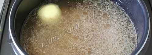 борщ с мясом в мультиварке. Шаг 4