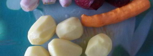 борщ, заправленный старым салом и чесноком. Шаг 2