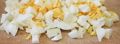 холодный зеленый борщ с огурцами. Шаг 7