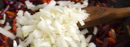 красный украинский борщ со свеклой. Шаг 9