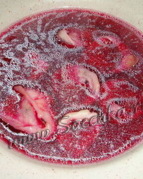 Квашеный борщ с ушками