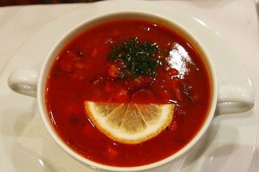 Рецепт настоящего украинского борща с копченым салом