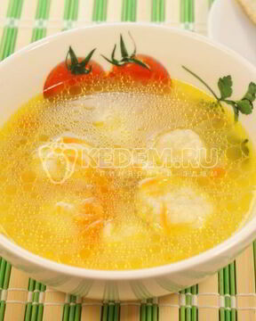 Суп с клецками на курином бульоне