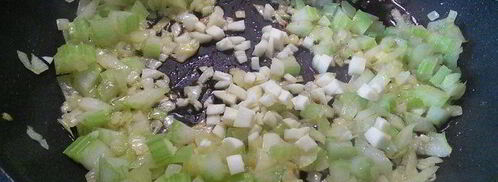 томатный рыбный суп на курином бульоне. Шаг 2