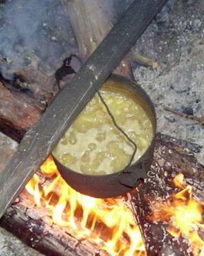 Гороховый суп на костре