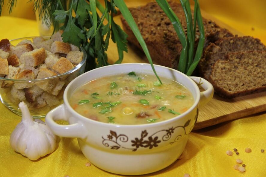Рецепт горохового супа с копчеными ребрышками и курицей