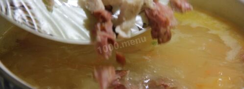 гороховый суп с копчеными ребрышками и курицей. Шаг 10