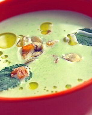 Гороховый суп с мятой