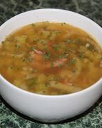 Гороховый суп с сельдереем и тмином