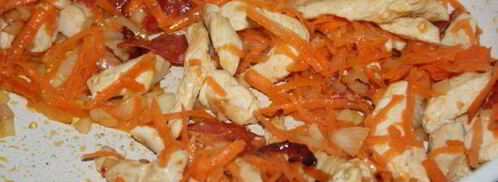 густой гороховый суп с куриной грудкой и чорризо. Шаг 3