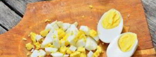 окрошка классическая с колбасой на квасе. Шаг 3