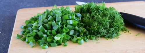 окрошка на кефире с колбасой. Шаг 7