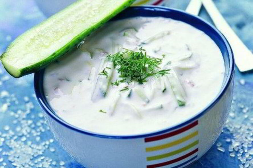 Рецепт окрошки на сметане с грецкими орехами