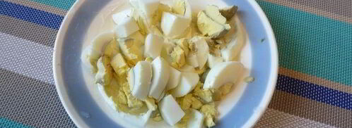 окрошка по-болгарски с яйцами. Шаг 3