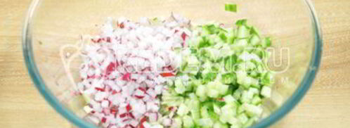 окрошка с курицей на квасе. Шаг 5