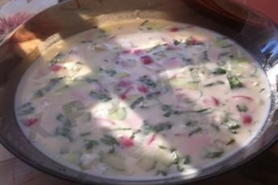 Рецепт сельдереевой окрошки на кефире