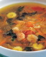 Ароматный овощной суп с креветками