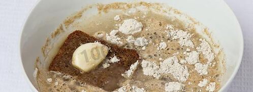 польский суп журек в хлебе. Шаг 2