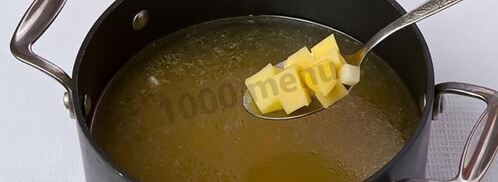 польский суп журек в хлебе. Шаг 8