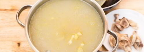 рассольник с перловкой и солеными огурцами на баранине. Шаг 12