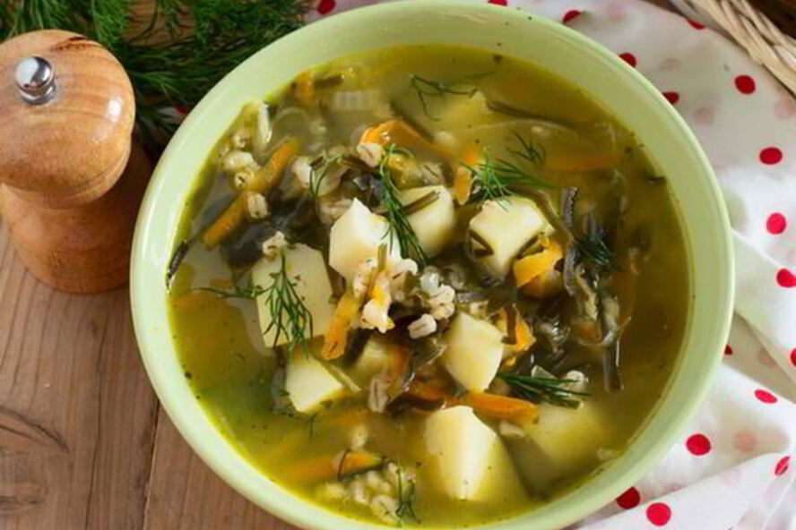 Рецепт вегетарианского рассольника с перловкой и грибами