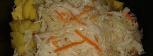 щи из квашеной капусты в мультиварке. Шаг 4