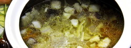 щи с курицей и грибами. Шаг 12