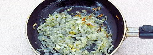 щи с рыбными консервами. Шаг 2