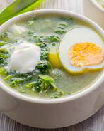 Щи со щавелем и яйцом