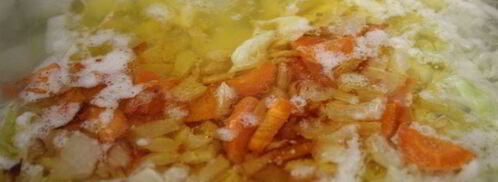 зеленые летние щи со сметаной. Шаг 4