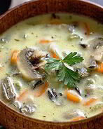 Сливочный суп с грибами в мультиварке