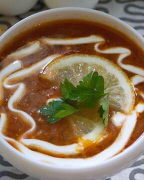 Домашняя мясная солянка