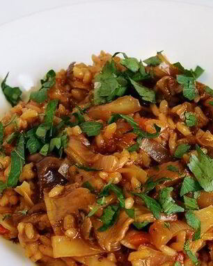 Грибная солянка с рисом и капустой