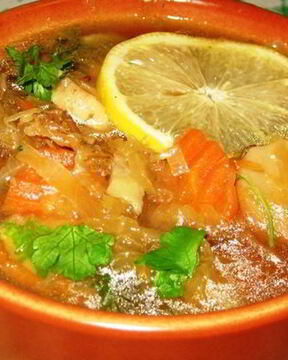 Куриная солянка с белыми грибами