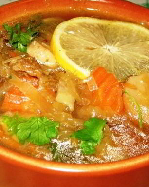 Куриная солянка с белыми грибами