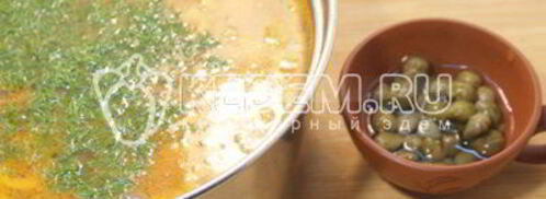 рыбная солянка и семгой и оливками. Шаг 6