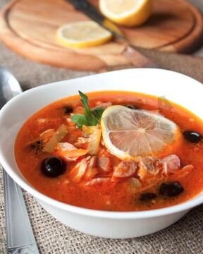 Солянка мясная сборная