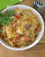 Солянка с грибами и капустой