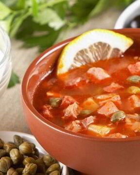 Солянка с картошкой в мультиварке