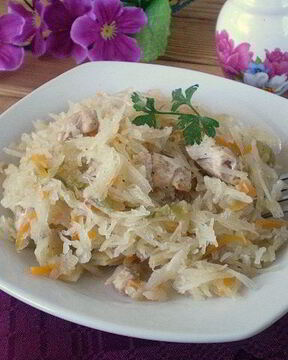 Солянка с мясом и капустой