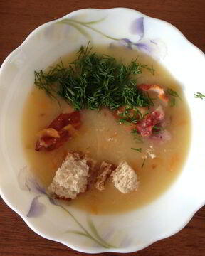 Суп-пюре гороховый с копчеными крылышками