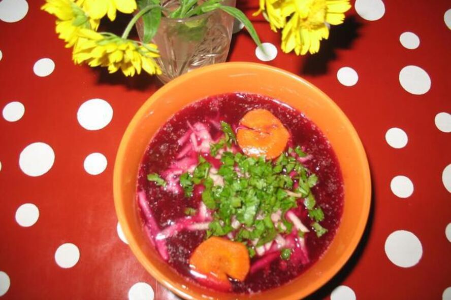 Рецепт свекольного супа-пюре на курином бульоне