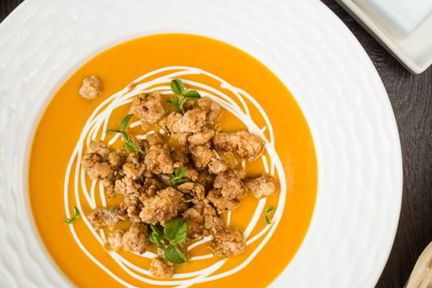 Рецепт тыквенного супа-пюре с жареным острым фаршем