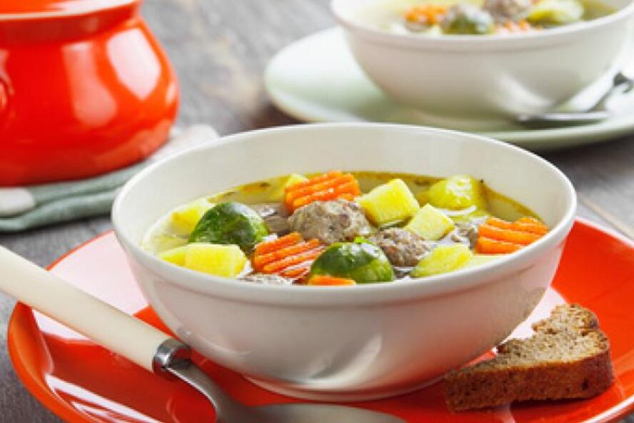 Рецепт супа с фрикадельками и брюссельской капустой