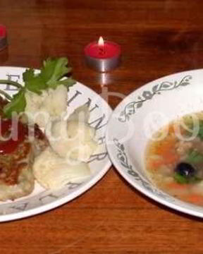 Суп с картофелем, рисом свининой и цветной капустой