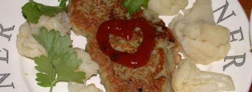 суп с картофелем, рисом свининой и цветной капустой. Шаг 48