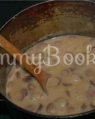 Баварский пивной сырный суп с копчеными колбасками