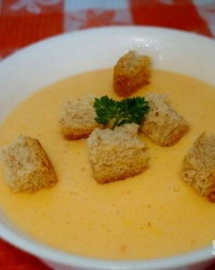 Сырный суп-пюре с гренками