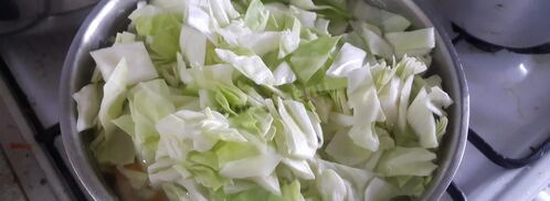 сырный суп с капустой курицей и плавленным сыром. Шаг 9